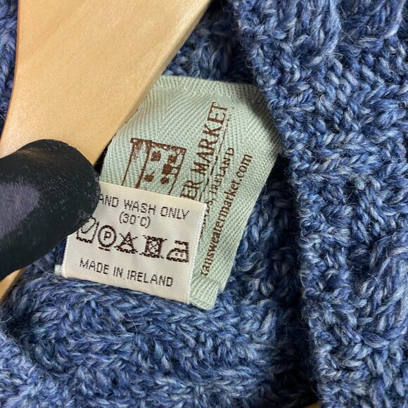 Aran Sweater Market Poncho Shawl Women's One Size Blue Merino Wool Ireland - Picture 7 of 13